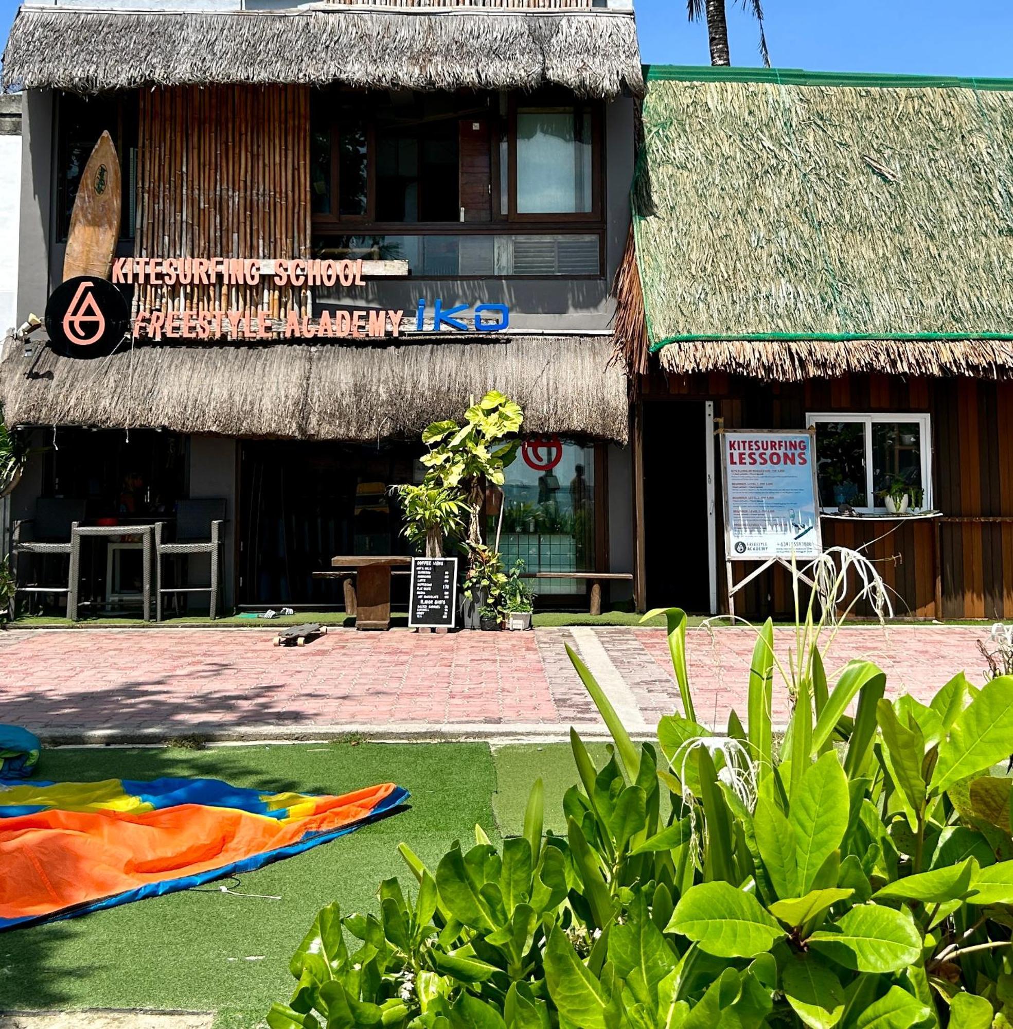 Lazy Dog Bed & Breakfast Balabag  Luaran gambar