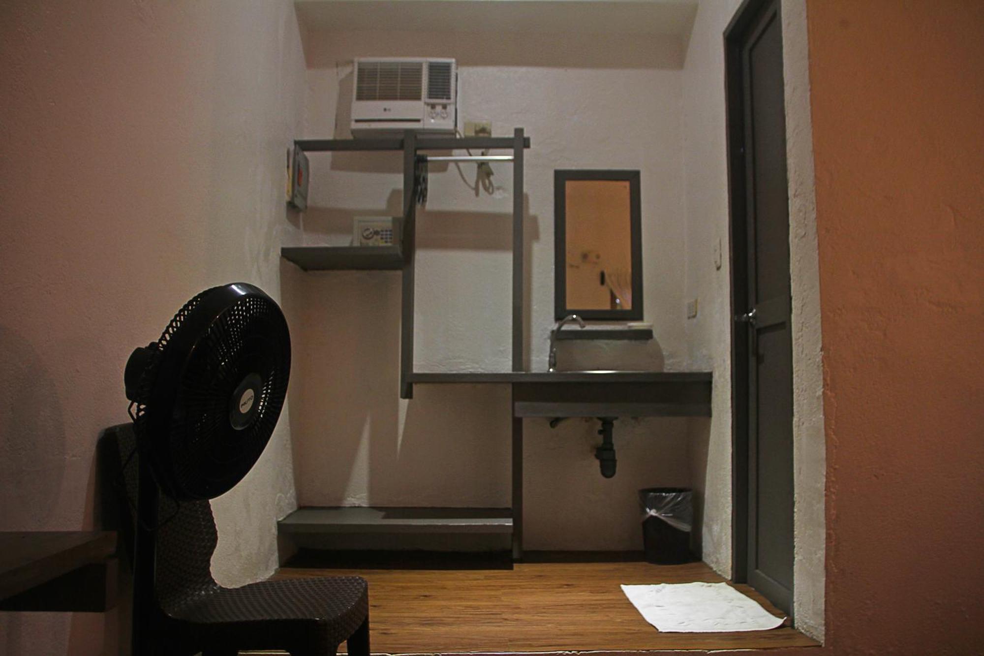 Lazy Dog Bed & Breakfast Balabag  Luaran gambar