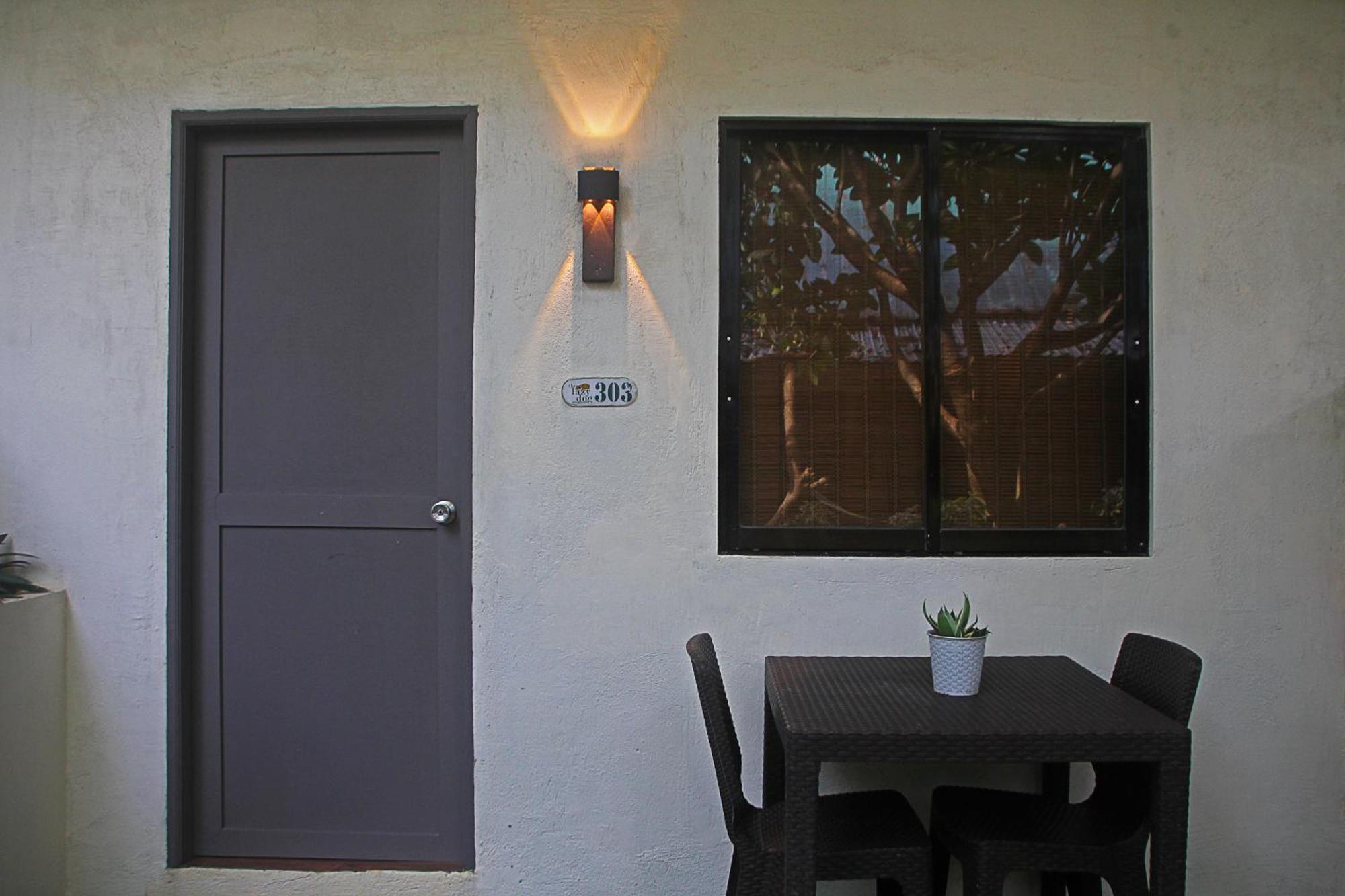 Lazy Dog Bed & Breakfast Balabag  Luaran gambar