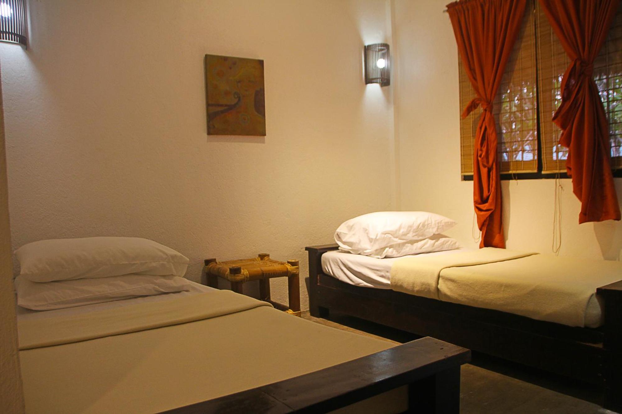 Lazy Dog Bed & Breakfast Balabag  Luaran gambar